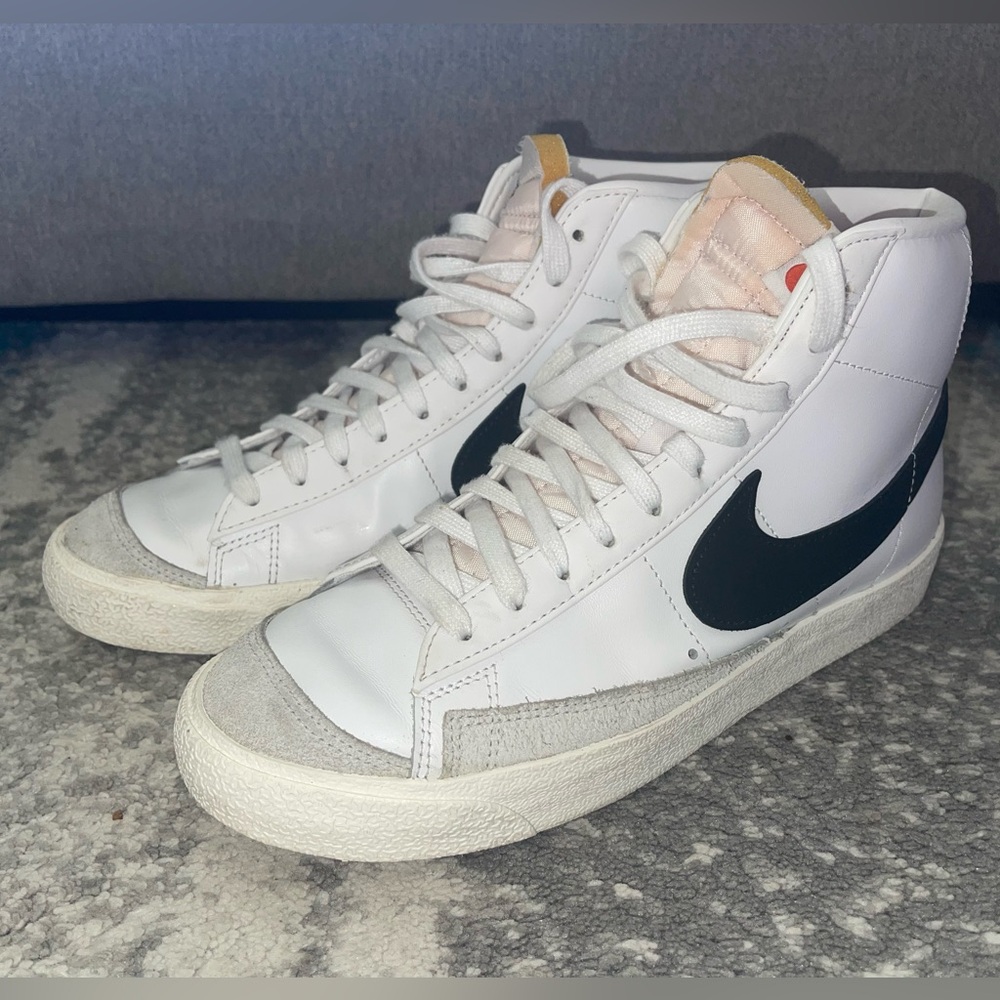 Men’s Nike Blazer Mid 77 - Size 9